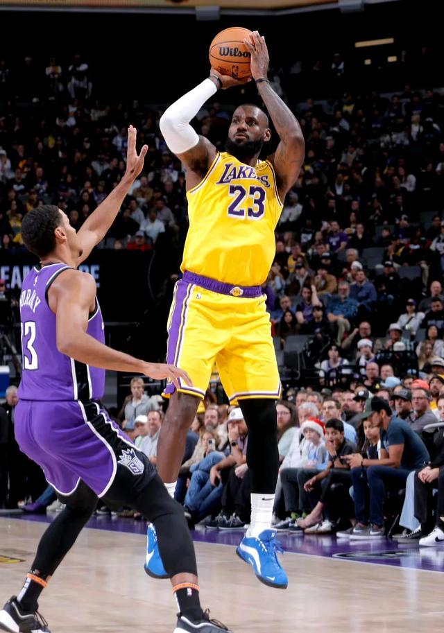 关于加时末段阿根廷国家队手感冰凉——NBA常规赛节点到来，信心回归，控场能力成焦点的信息